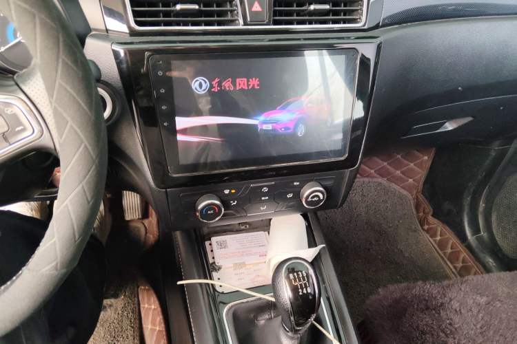 Used Dongfeng Fengon 580 2016 1.5T Manual Luxury Edition Audio And AC Panel