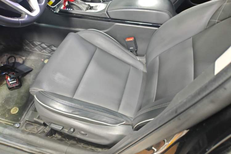 Used Hyundai Tucson 2020 280TGDi Two-Wheel-Drive GLS Fashion Edition China VI Standard Left Front Seat