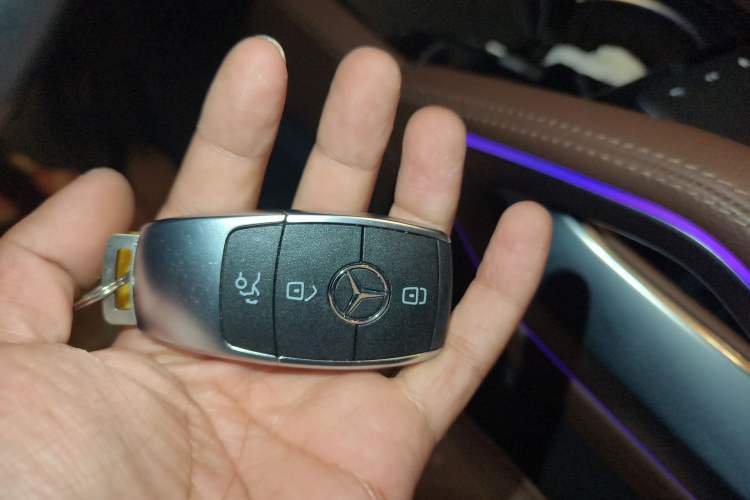 Used Mercedes-Benz GLE 2024 GLE 350 4MATIC Stylish Model
