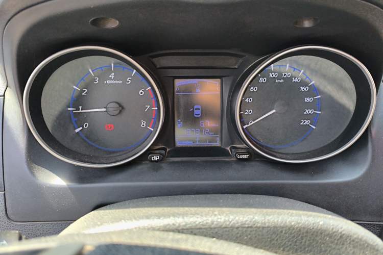 Used FORTHING Joyear X5 2015 1.6L Manual Luxury Model