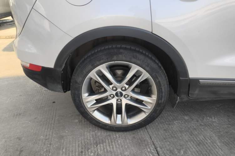 Used Lincoln MKC 2014 2.0T Four-Wheel Drive Prestige Edition Exterior 8