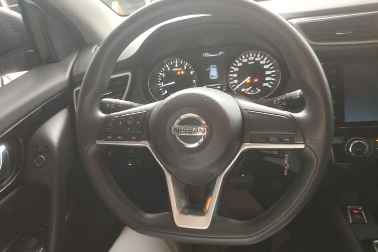 Used Nissan Qashqai 2019 2.0L CVT Smart Enjoyment Version Steering Wheel