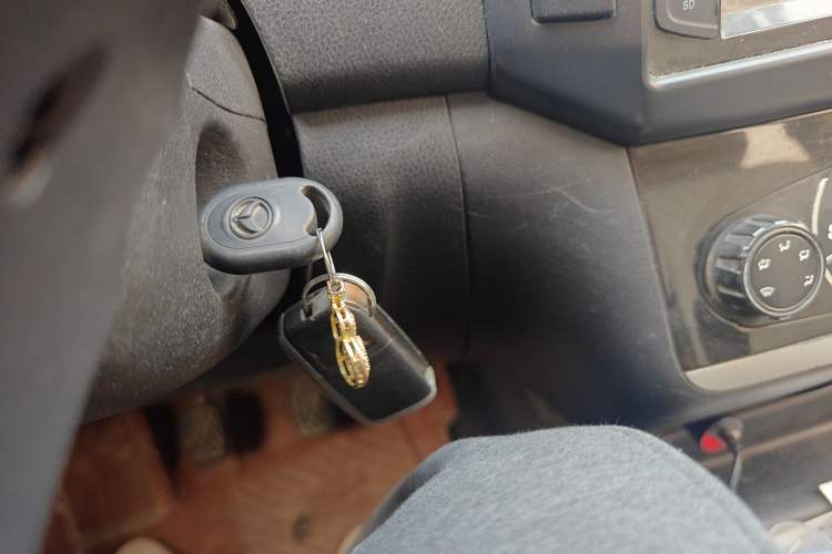 Used HYOSOW H2 2016 H2E 1.5L Fashion Model BJ415B
