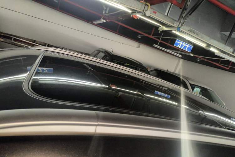 Used CHANGAN CS75 2017 Shangkui Edition 1.5T Manual Luxury Model Roof