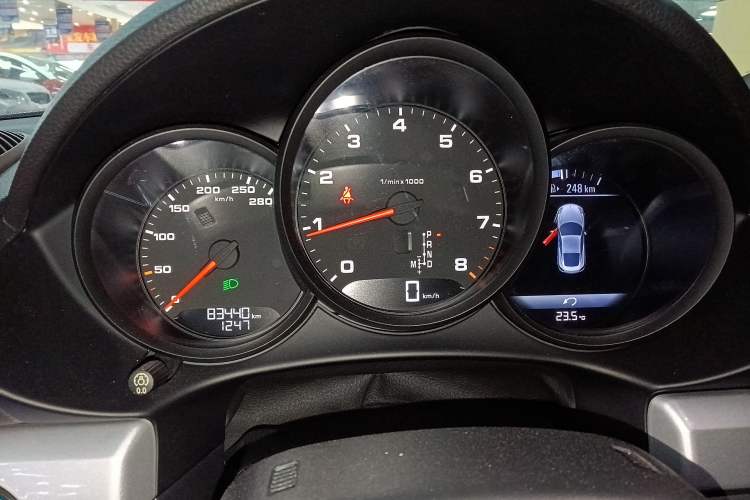 Used Porsche 718 2016 Cayman 2.0T