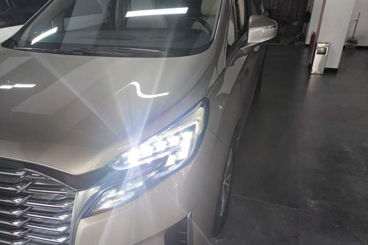 Used Buick GL8 2023 ES Lu Zun Deluxe Model
