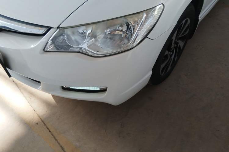 Used CIIMO CIIMO 2015 1.8L Automatic Comfort Edition