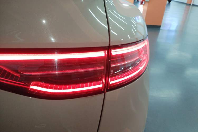 Used Hima Luxeed R7 2025 Range-Extended Version 251 km Max