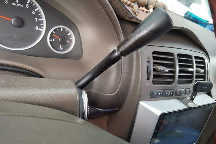 Used Buick GL8 2011 2.4L CT Comfort Edition Gear Lever