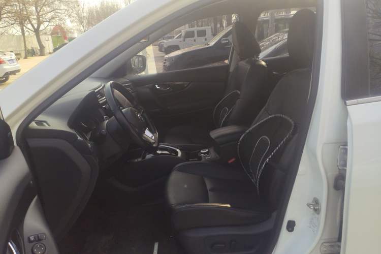 Used Nissan X-Trail 2021 2.5L CVT 4WD XL ITS 3-Row Luxury Flagship Edition Left Front Seat