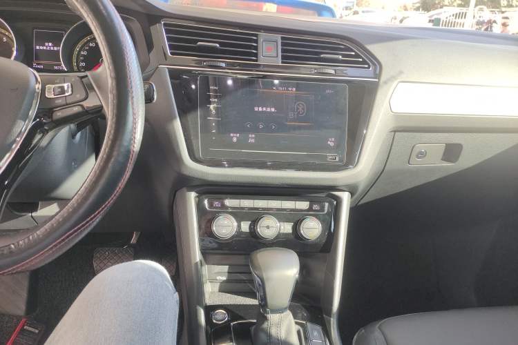 Used Volkswagen Tiguan L 2021 330TSI Automatic Two-Wheel Drive Smart Edition