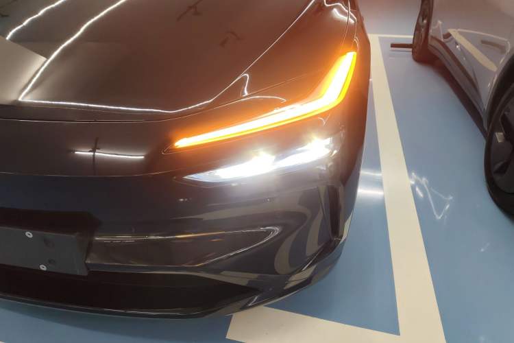 Used ONVO L60 2024 60 kWh Rear-Drive Version