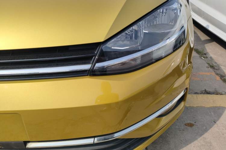 Used Volkswagen Golf 2018 230TSI Automatic Luxury Version Left Front Headlight