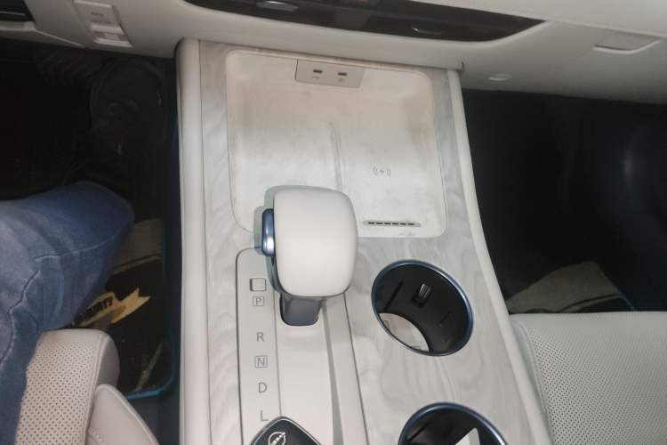 Used Nissan Teana 2026 Model Harmony Cockpit 2.0L Smart Ultra-Comfort Edition
