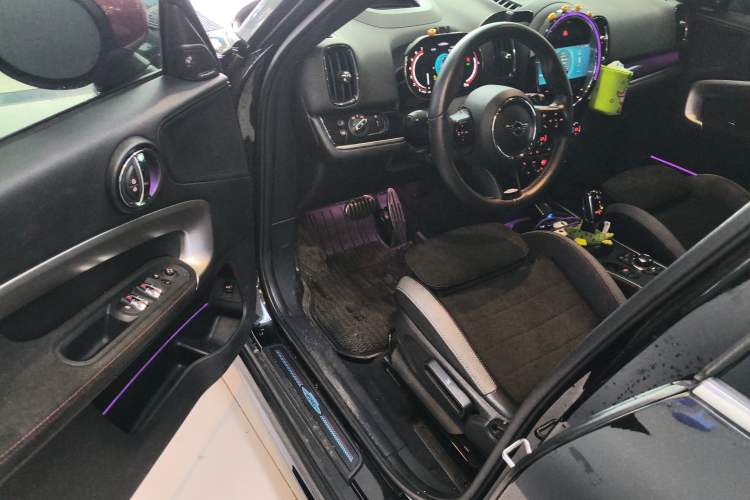 Used MINI JCM COUNTRYMAN 2022 2.0T JOHN COOPER WORKS ALL-IN Driver Seat