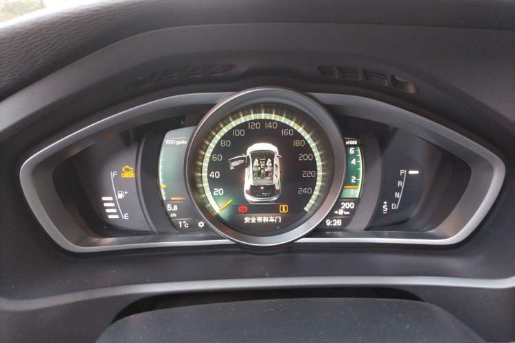 Used Volvo V40 2017 T3 Zhiya Edition