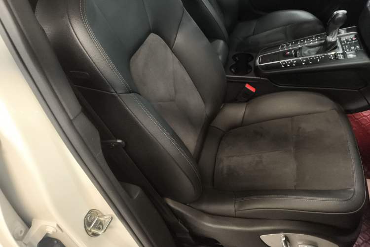 Used Porsche Macan 2017 Macan 2.0T
