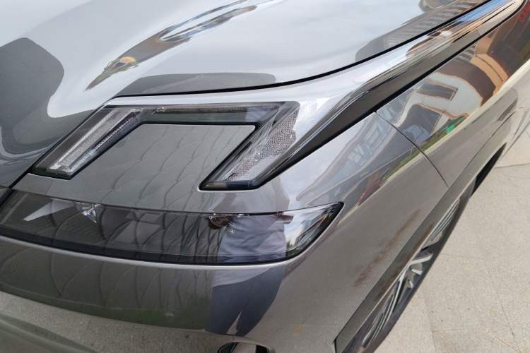 Used Lynk & Co 08 EM-P 2023 220km All-Wheel-Drive Performance Halo
