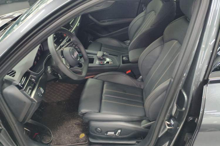 Used Audi A4L 2024 40 TFSI quattro RS Performance Package Left Front Seat