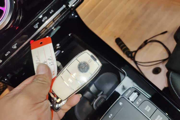 Used Mercedes-Benz A-Class 2022 Revised Version A 200 L Sport Sedan Fashionable Style