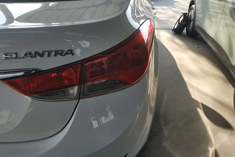 Used Hyundai Elantra (5th Generation / Langdong) 2015 1.6L Automatic Leading Model