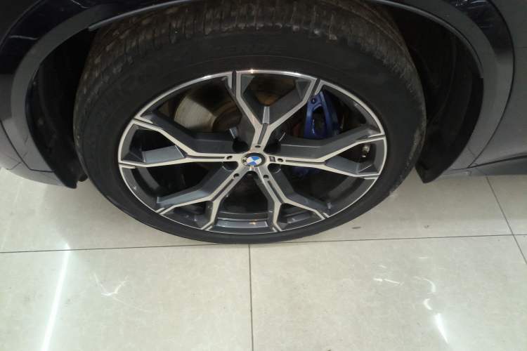 Used BMW X5 2021 xDrive40i Luxury Model with M Sport Package