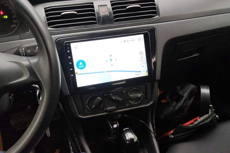 Used Volkswagen Santana 2018 1.5L Automatic Fashion Edition Audio And AC Panel