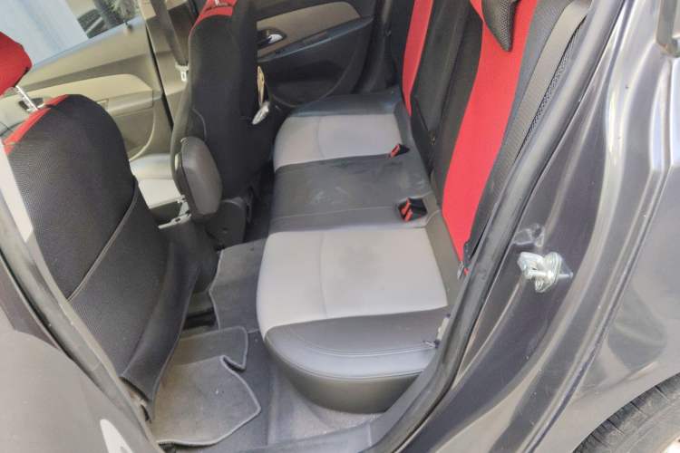 Used Chevrolet Cruze 2012 1.8L SE AT