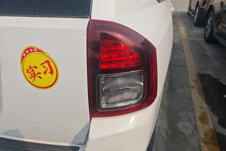 Used Jeep Compass (Import) 2014 2.4L Four-Wheel Drive Serpentine Collection Edition