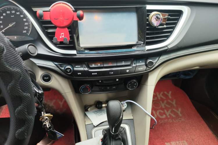 Used Buick GT 2015 15N Automatic Elite Version Audio And AC Panel