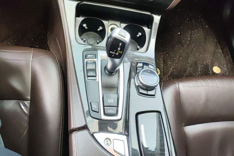 Used BMW 5 Series 2014 525Li Luxury Design Package