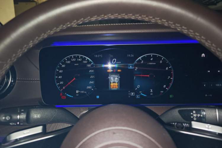 Used Mercedes-Benz E-Class 2021 E 300 L Stylish Model Instrument Cluster