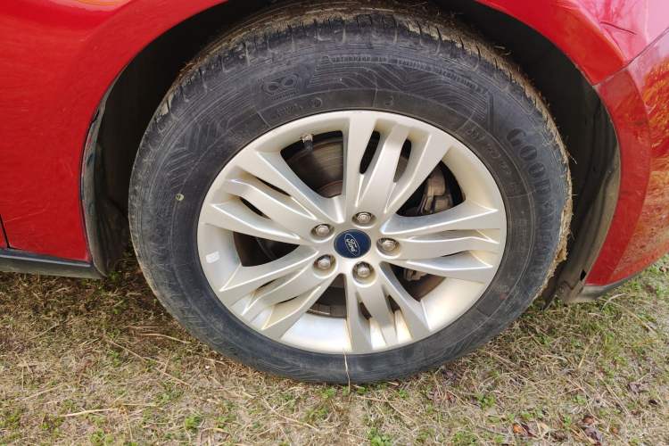 Used Ford Focus 2012 Sedan 1.6L Automatic Comfort Model
