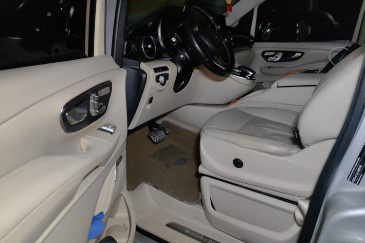 Used Mercedes-Benz V-Class 2016 V 260 L Prestige Extended Edition