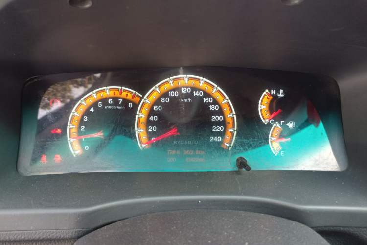 Used BYD F3 2015 Energy-Efficient Model 1.5L Manual Comfort Edition Instrument Cluster