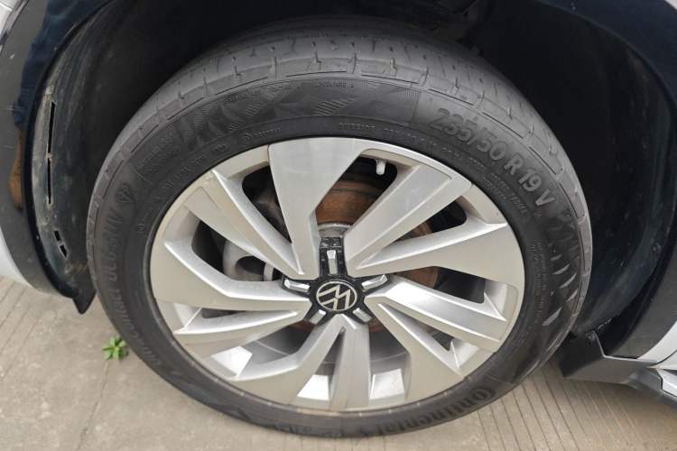 Used Volkswagen Tayron X 2020 330TSI Two-Wheel Drive Luxury Smart Connectivity Version
