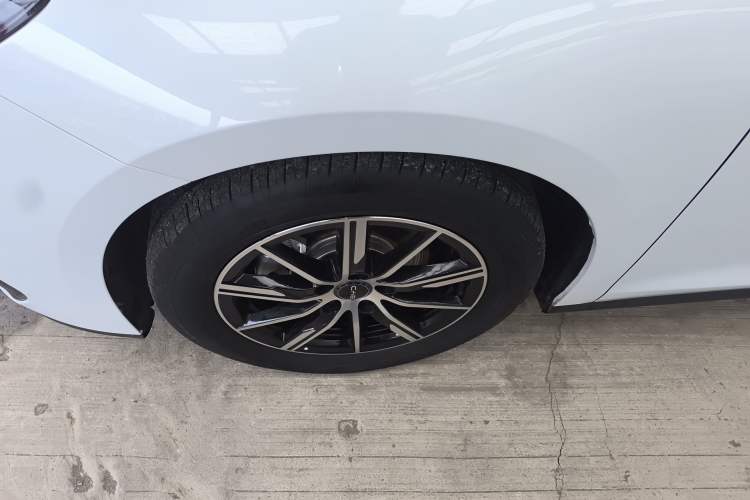 Used BYD Seal 06 New Energy 2024 DM-i 120KM Prestige Model Exterior 4