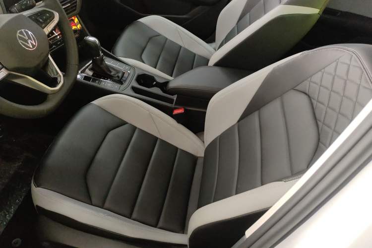 Used Volkswagen Bora 2025 300TSI DSG Prestige Edition
