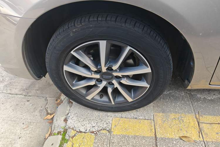 Used Geely Auto Emgrand 2020 1.5L CVT Upward Version Left Front Wheel Hub