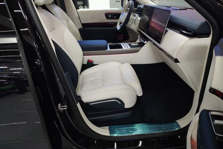 Used Zeekr 9X 2025 Max Edition
