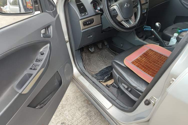 Used Geely Auto GX7 2012 2.0L Manual Executive Edition