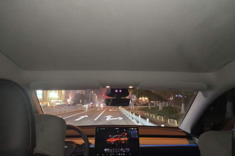 Used Tesla Model Y 2024 Long-Range All-Wheel-Drive Version