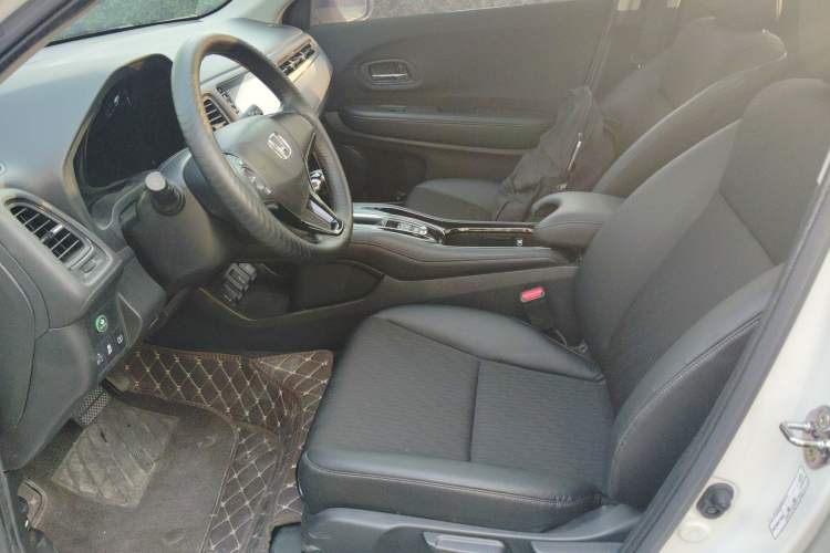 Used Honda Vezel 2020 1.5L CVT Pioneer Edition
