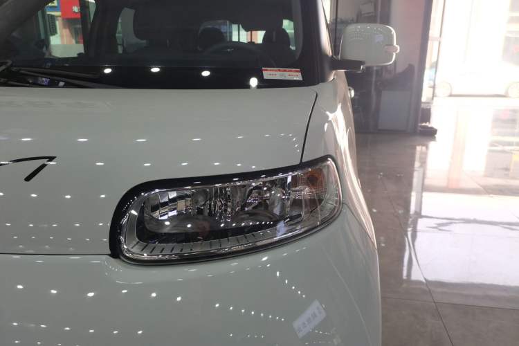Used ORA White Cat 2020 305 km Luxury Version Left Front Headlight