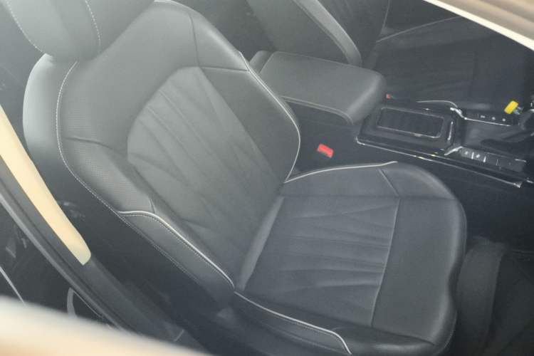 Used Volkswagen Passat 2022 330TSI Luxury Edition