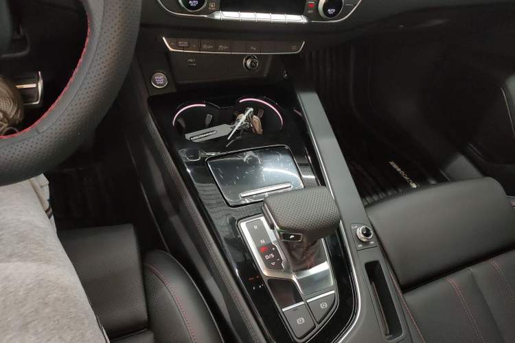 Used Audi A4L 2025 2 Million Units Enjoyment Version 40 TFSI Luxury Dynamic Edition