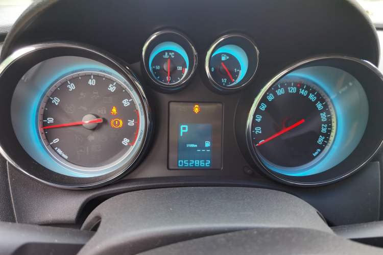 Used Buick GT 2014 XT 1.6L Automatic Fashion Edition