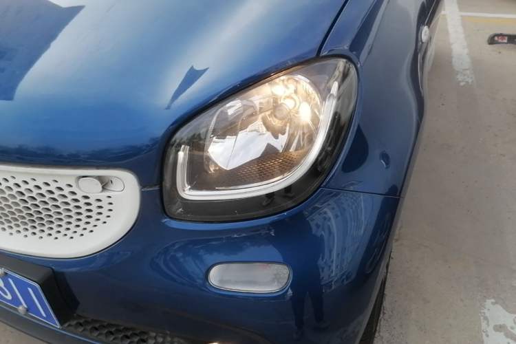 Used smart forfour 2016 0.9T 66 kW Ultimate Edition Left Front Headlight