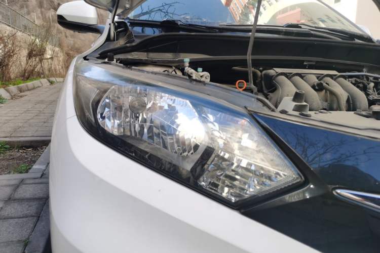 Used Honda Vezel 2017 1.5L CVT 2WD Comfort Model Right Front Headlight