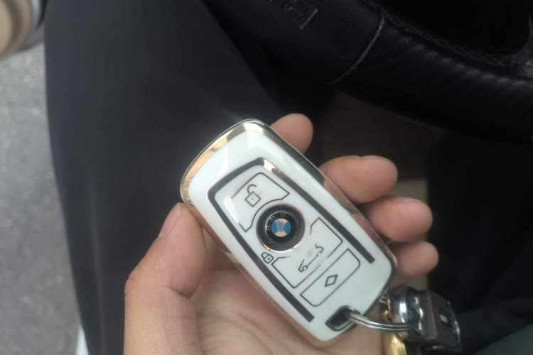 Used BMW 5 Series 2012 523Li Luxury Model
